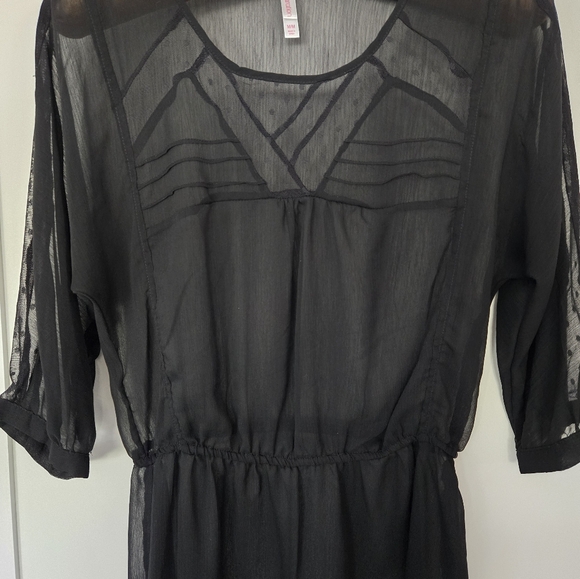 Xhilaration Black Sheer 1/2  sleeved Women's Top elastic waist with drop bottom - Picture 4 of 15